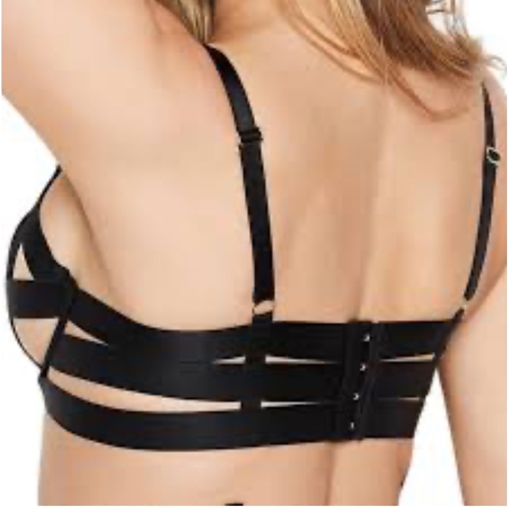 Victoria’s Secret Sexy Strappy Bra